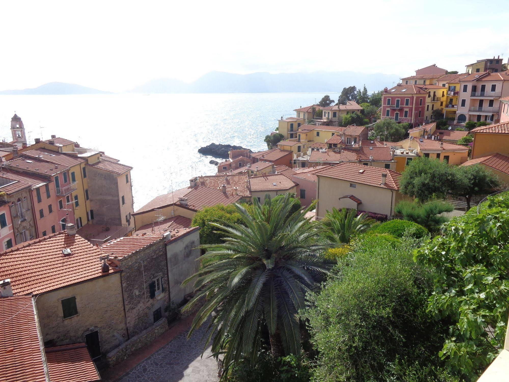 Albergo Delle Ondine Tellaro Luaran gambar